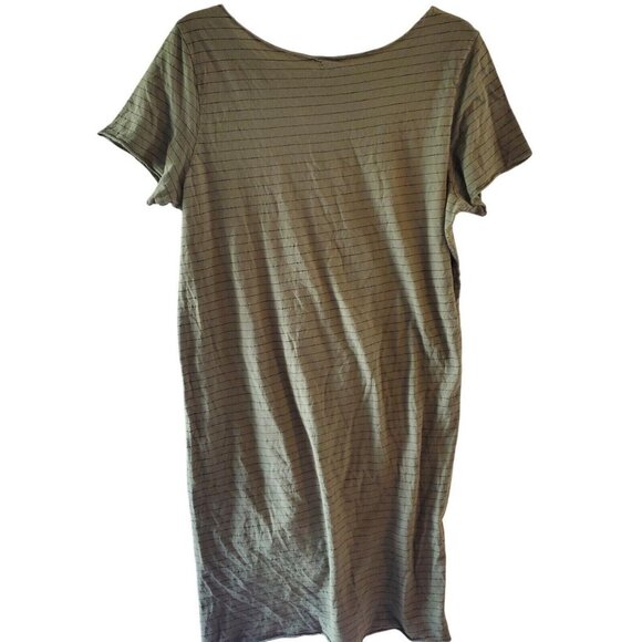 Dress Womens Large Pocket T-Shirt - Picture 1 of 4
